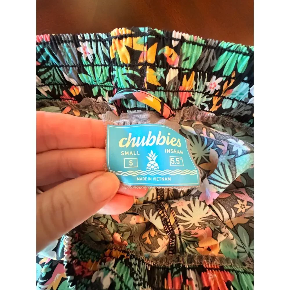 Chubbies Men's Classic The Bloomerangs 5.5’’ Swim Trunks Small floral no lining